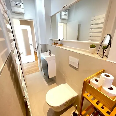 130qm - 2 Side By Side - Free Parking - - Mallibase Apartment Hannover